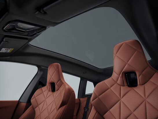 BMW iX facelift (2025)