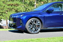 BMW iX facelift (2025)