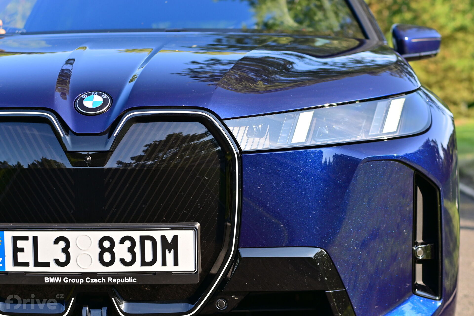 BMW iX facelift (2025)