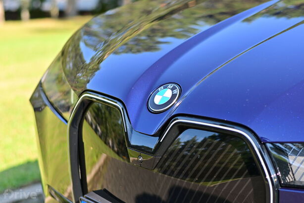 BMW iX facelift (2025)