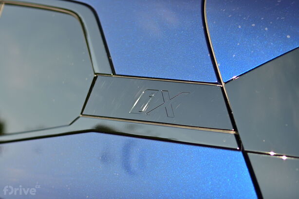 BMW iX facelift (2025)