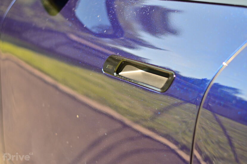 BMW iX facelift (2025)