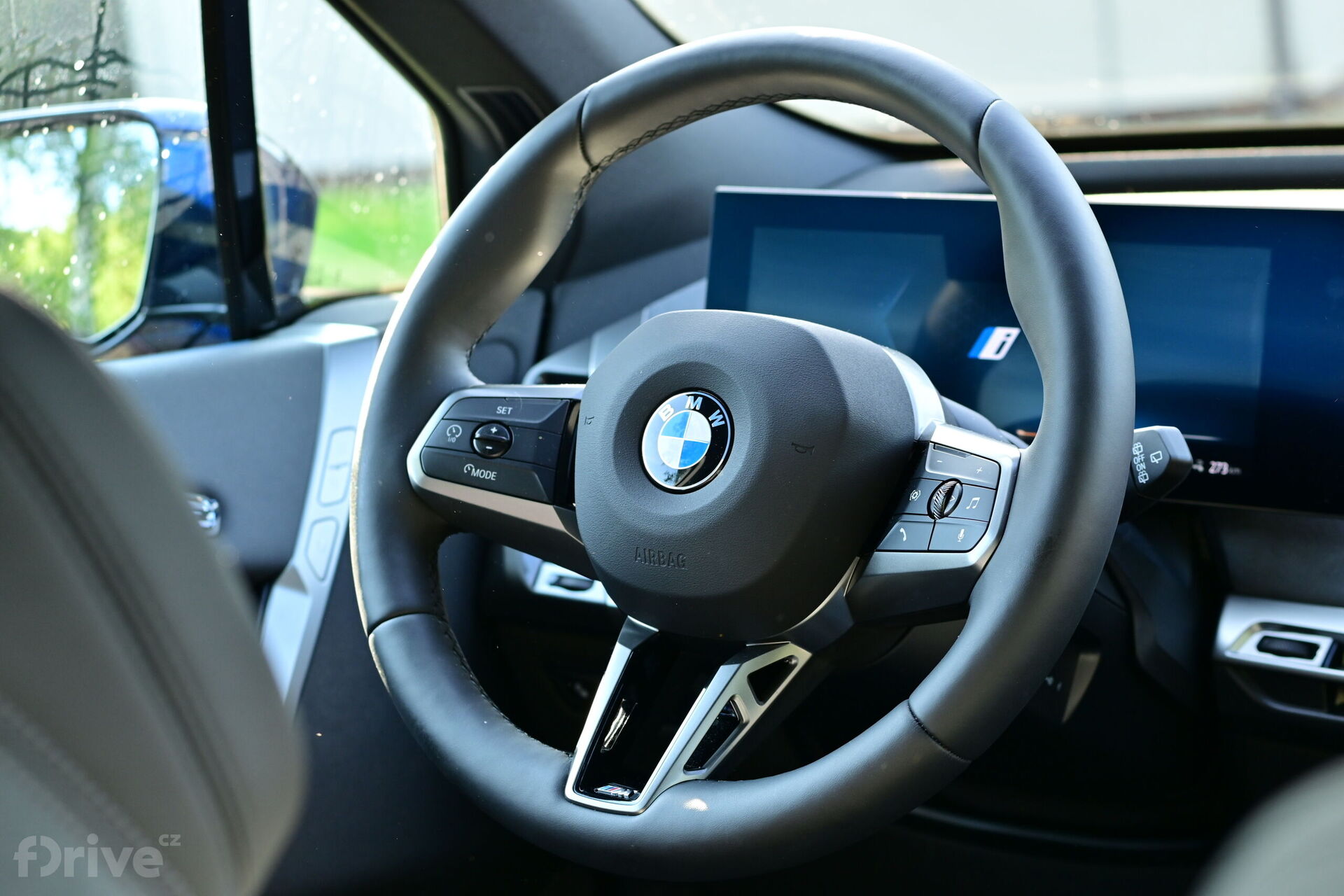 BMW iX facelift (2025)
