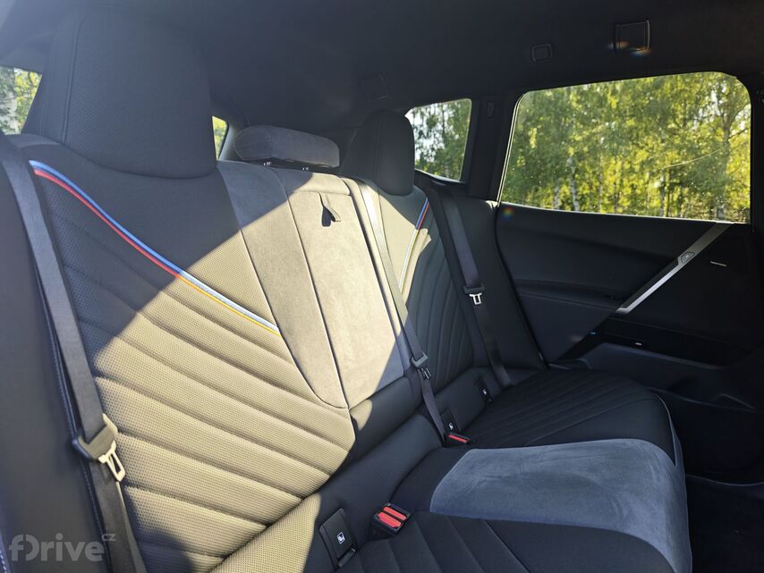 BMW iX facelift (2025)