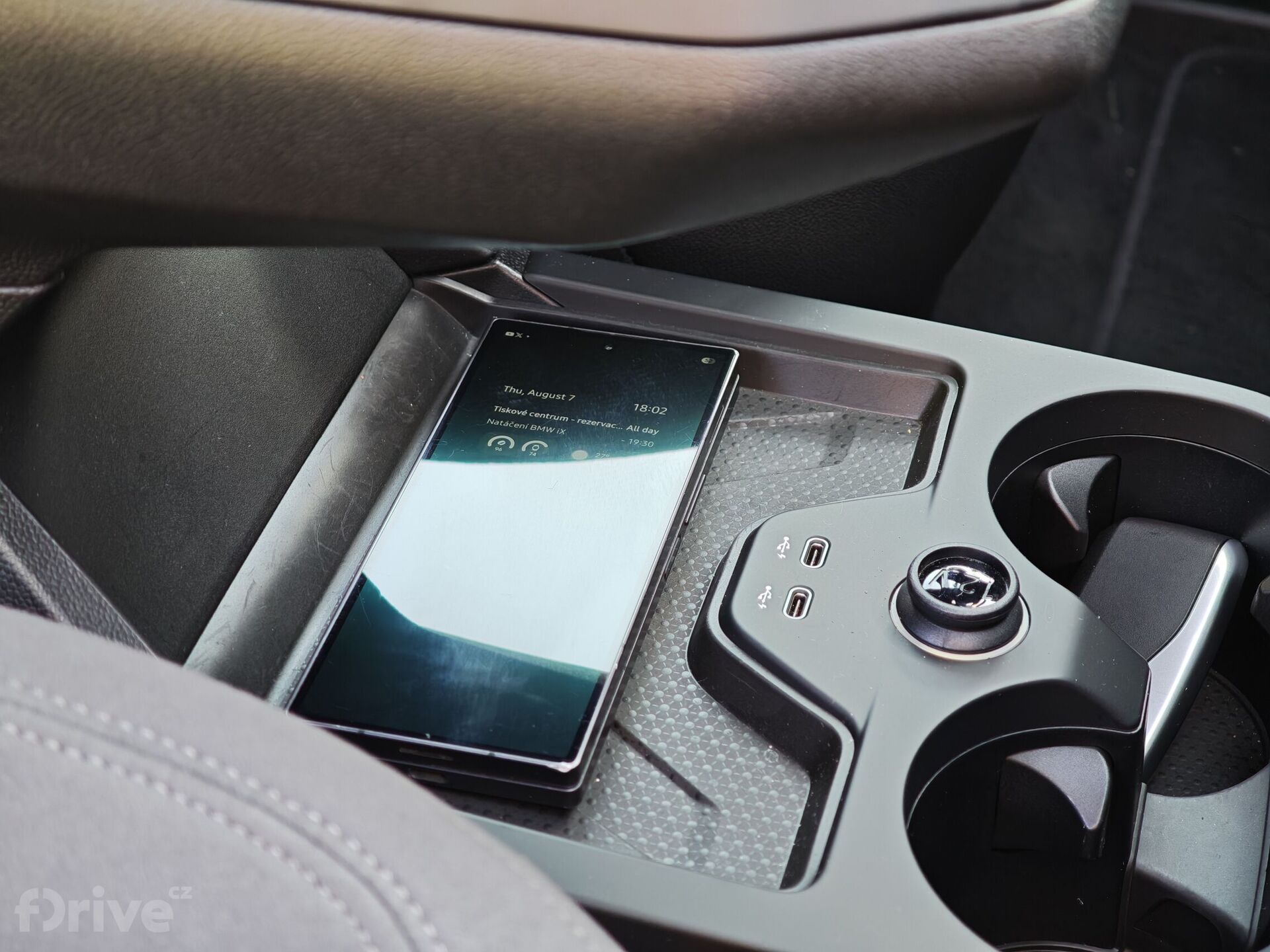 BMW iX facelift (2025)