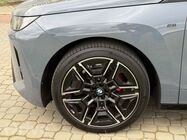 BMW iX M70 xDrive