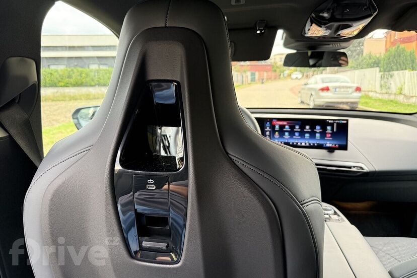 BMW iX M70 xDrive