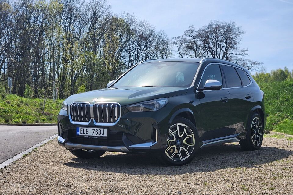 BMW iX1 xDrive30