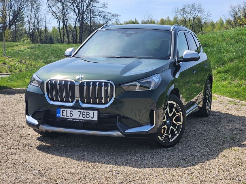 BMW iX1 xDrive30