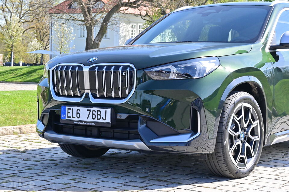 BMW iX1 xDrive30