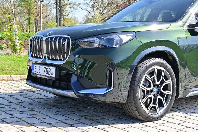 BMW iX1 xDrive30