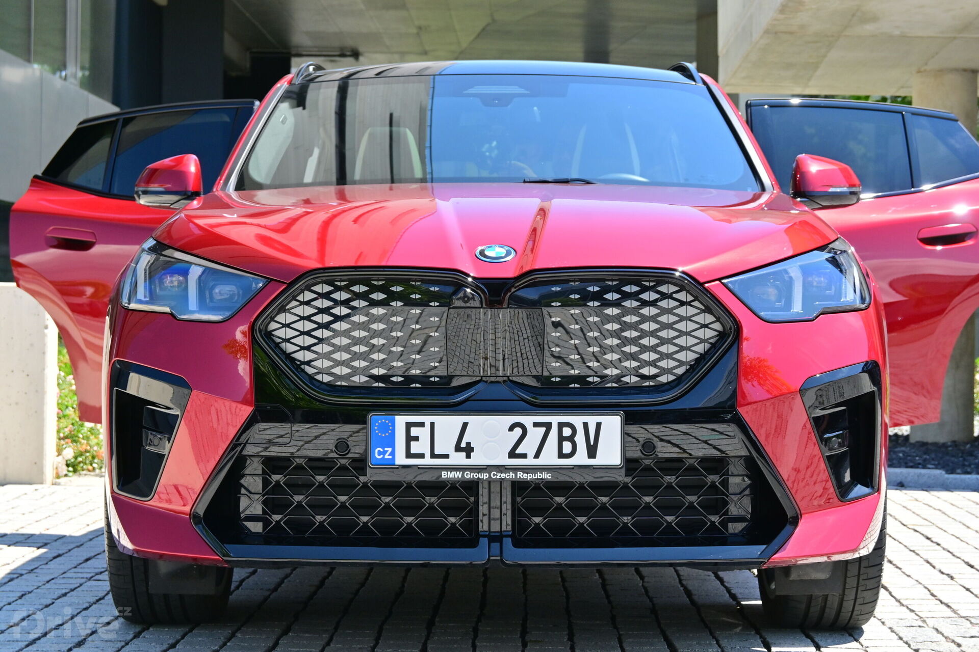 BMW iX2