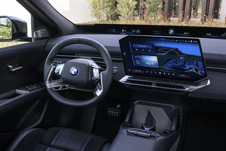BMW iX3 (2025)