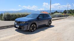 BMW iX3 (2025)