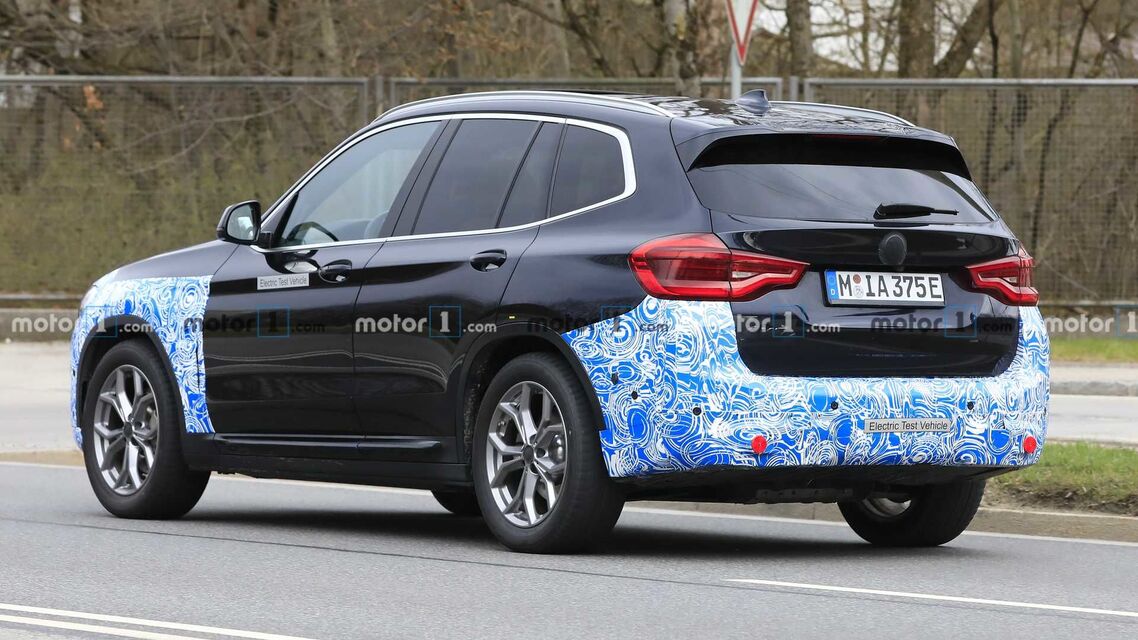 BMW iX3