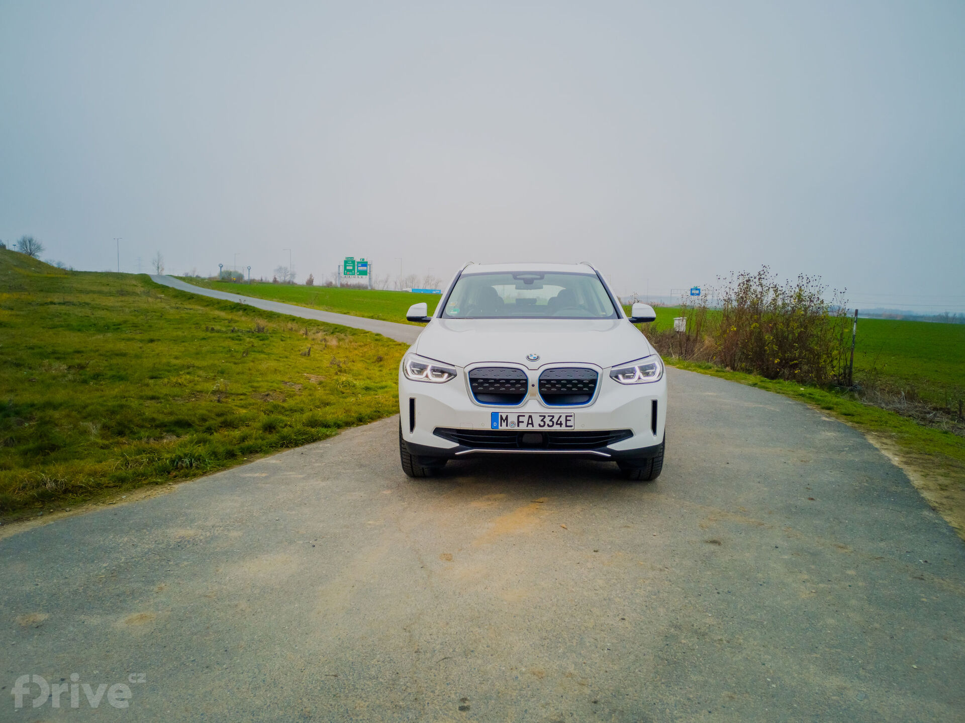 BMW iX3