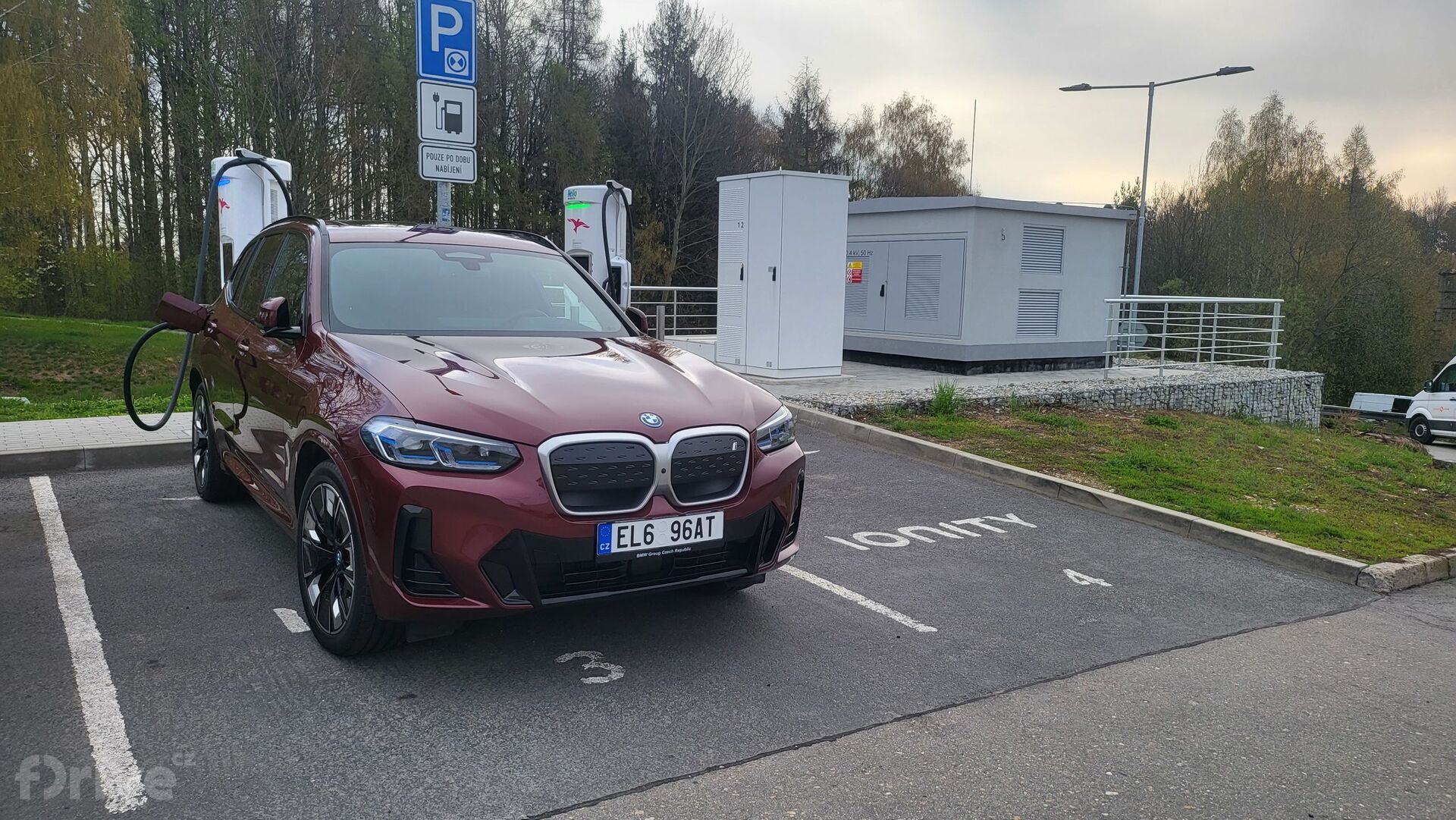 BMW iX3