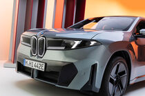 BMW iX4