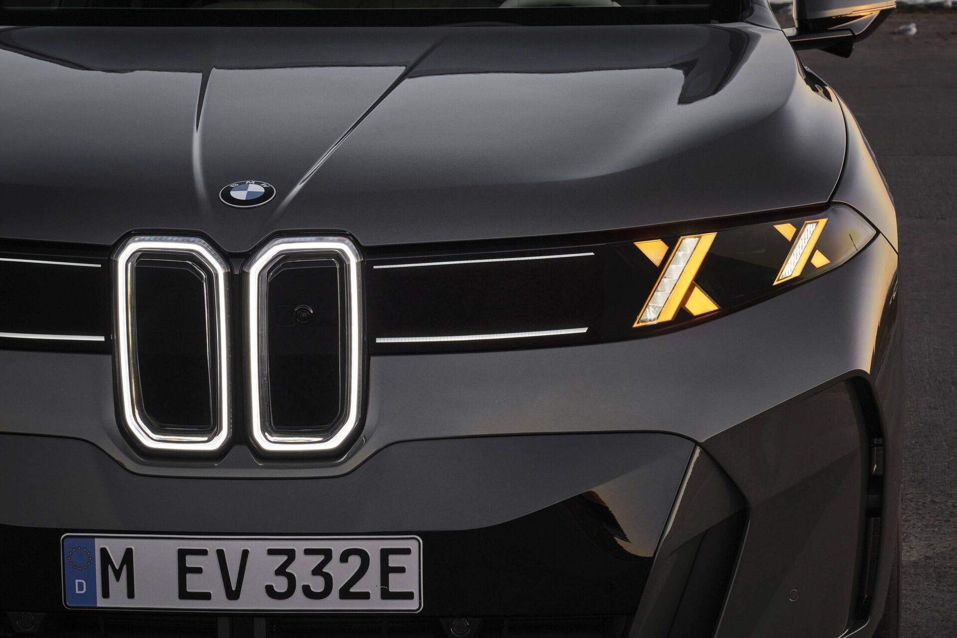 BMW iX5