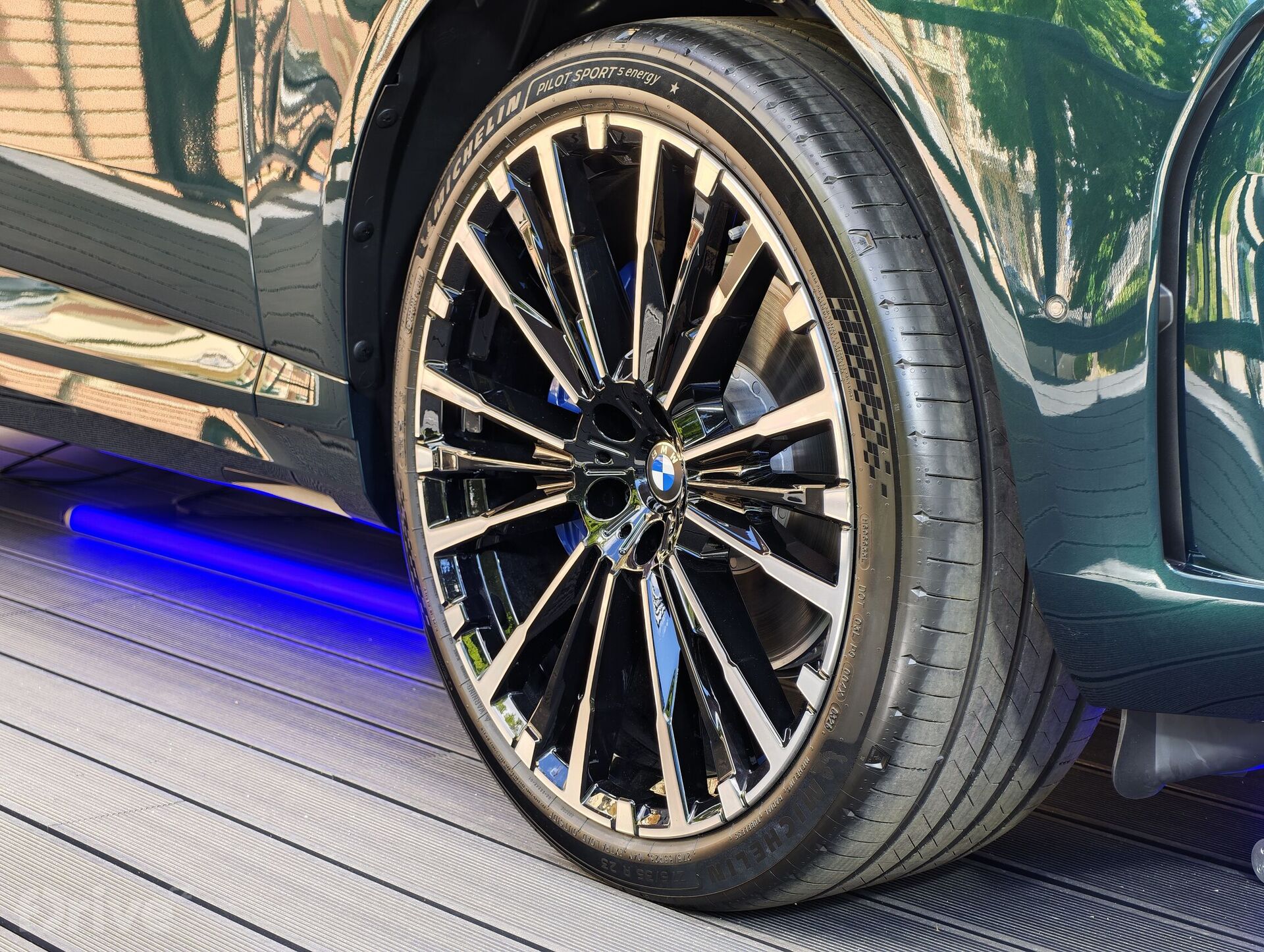 BMW iX5