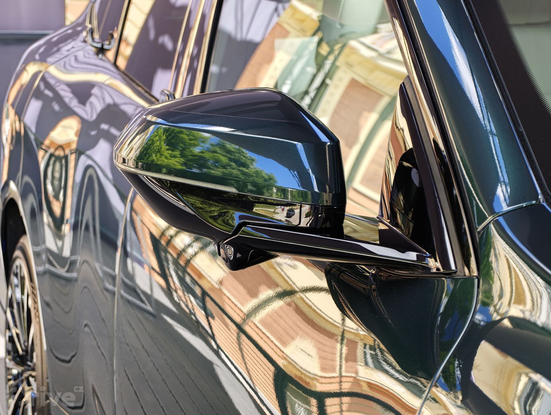 BMW iX5