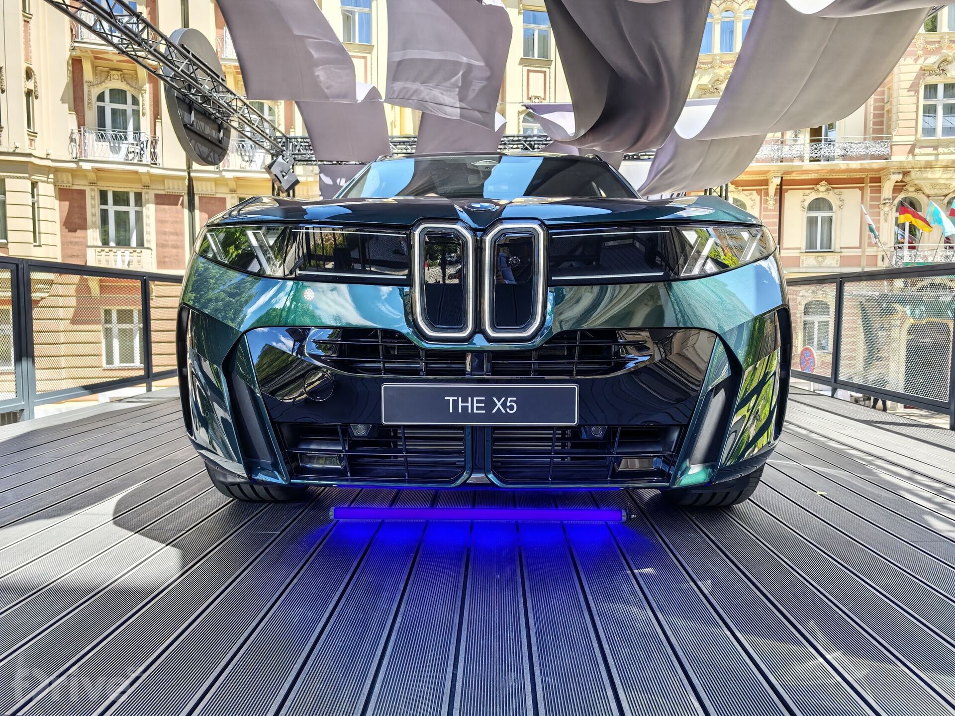BMW iX5
