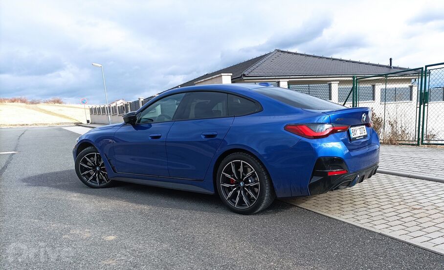 BMW M440i xDrive (2022)