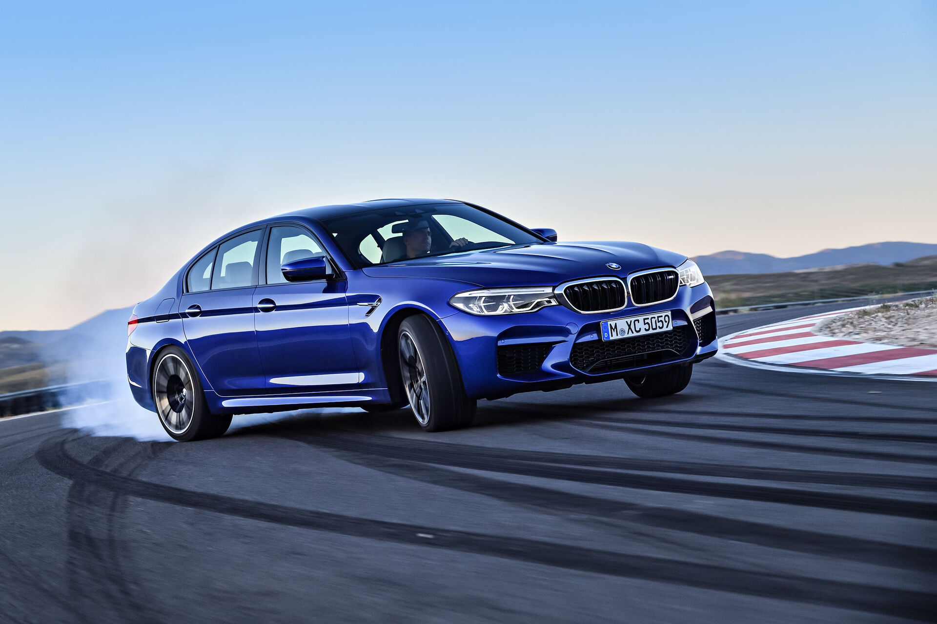 BMW M5 (2017)