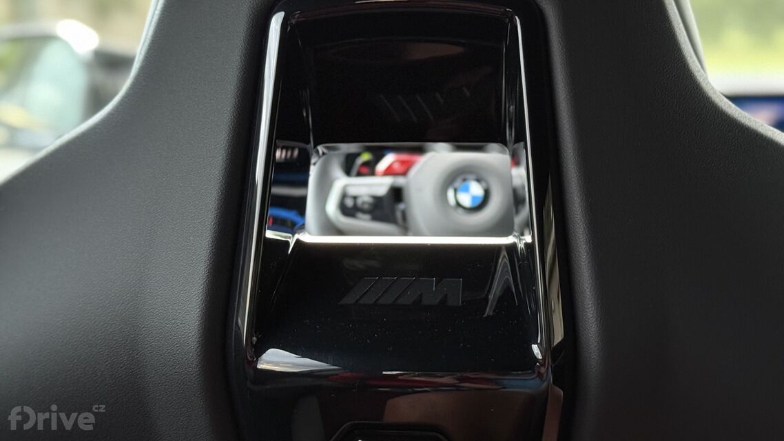 BMW M5 (2024)