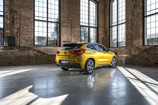 BMW X2