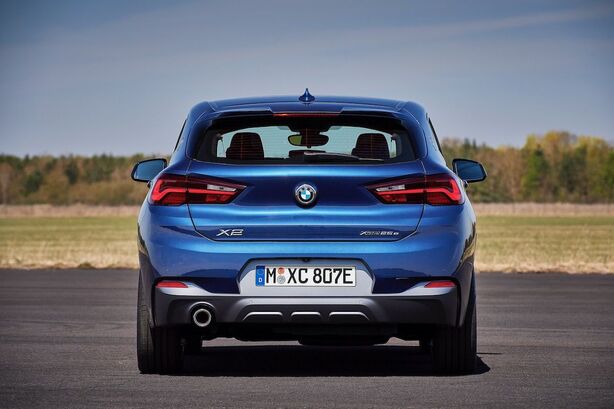 BMW X2
