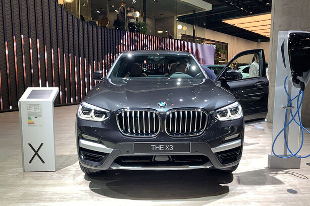 BMW X3 30e