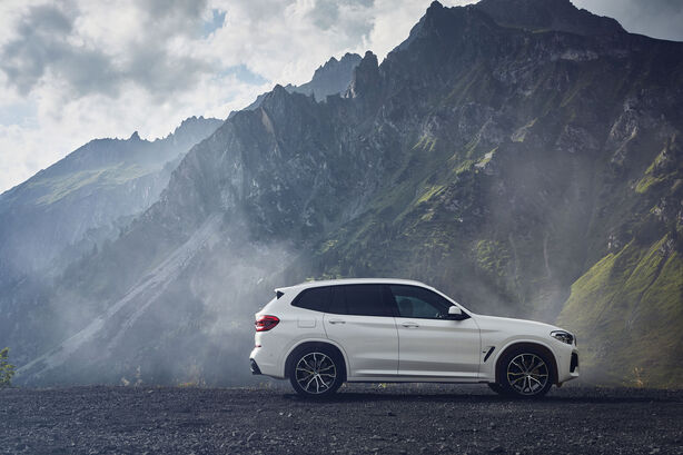 BMW X3 30e