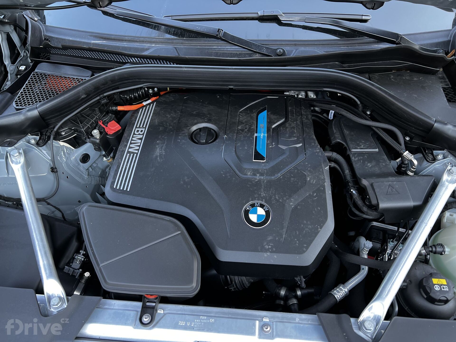 BMW X3 xDrive30e - motor
