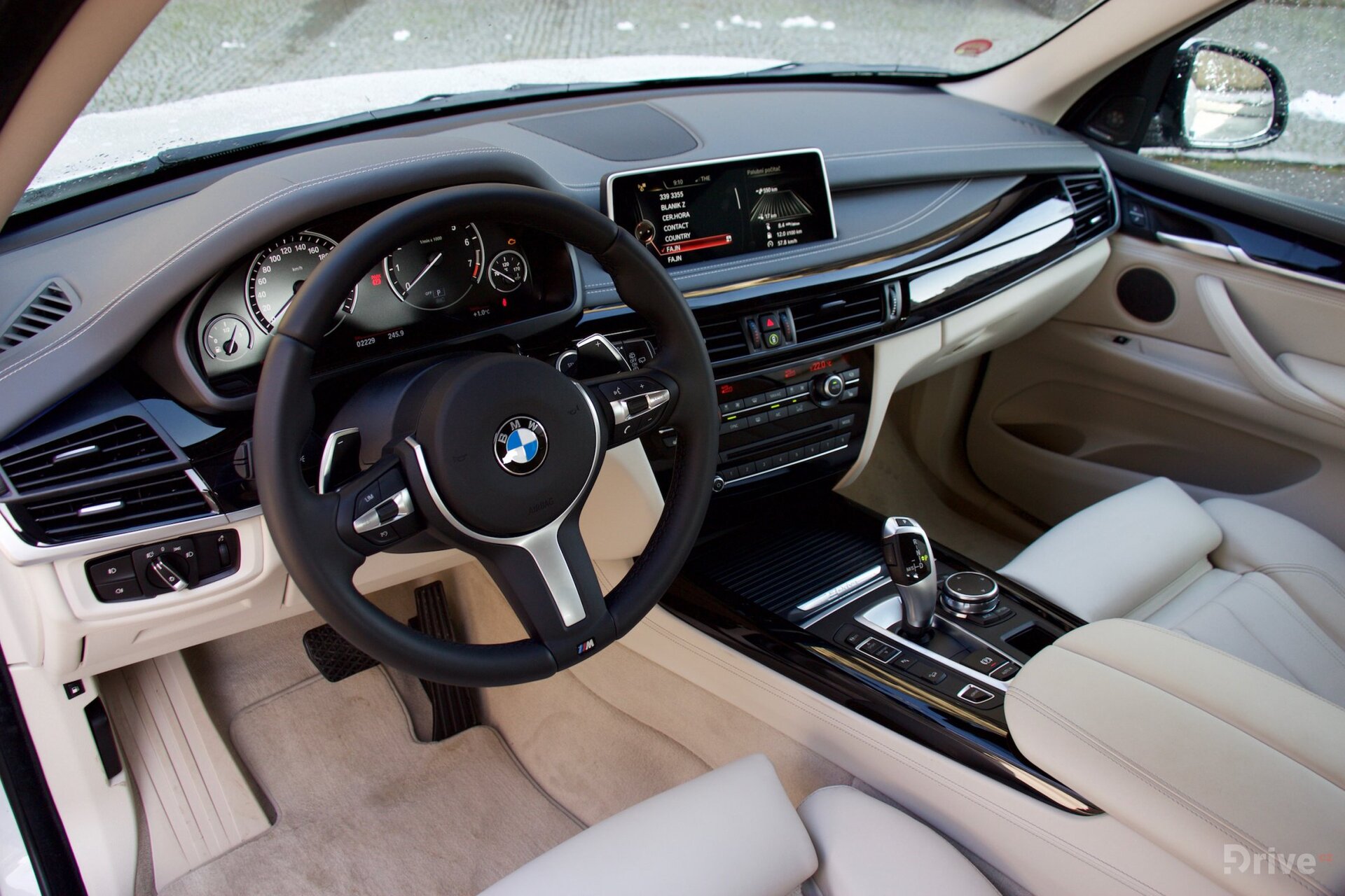 BMW X5 40e