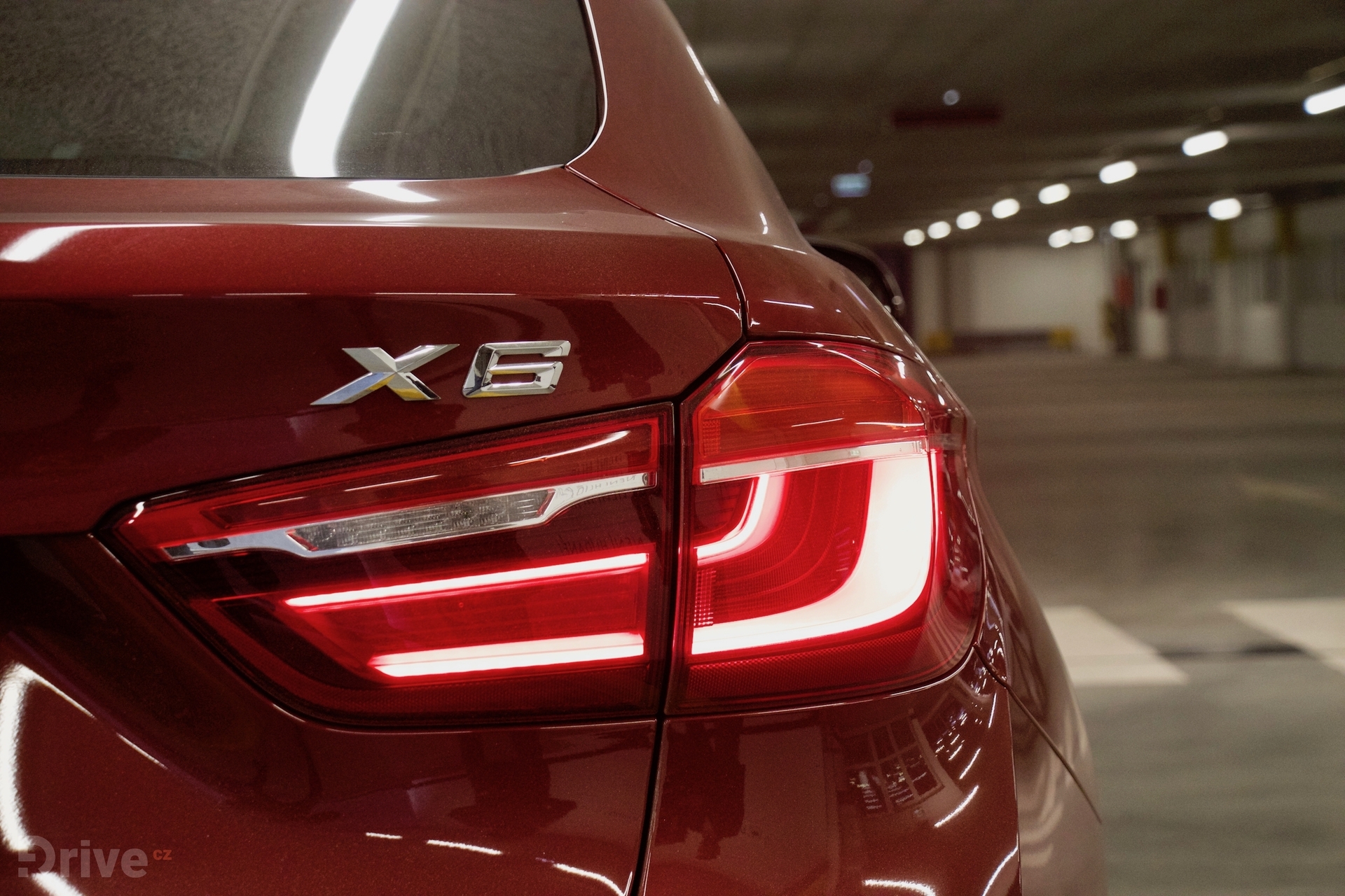 BMW X6 světlomet