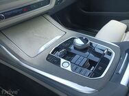 BMW X7 M60i xDrive (2023)