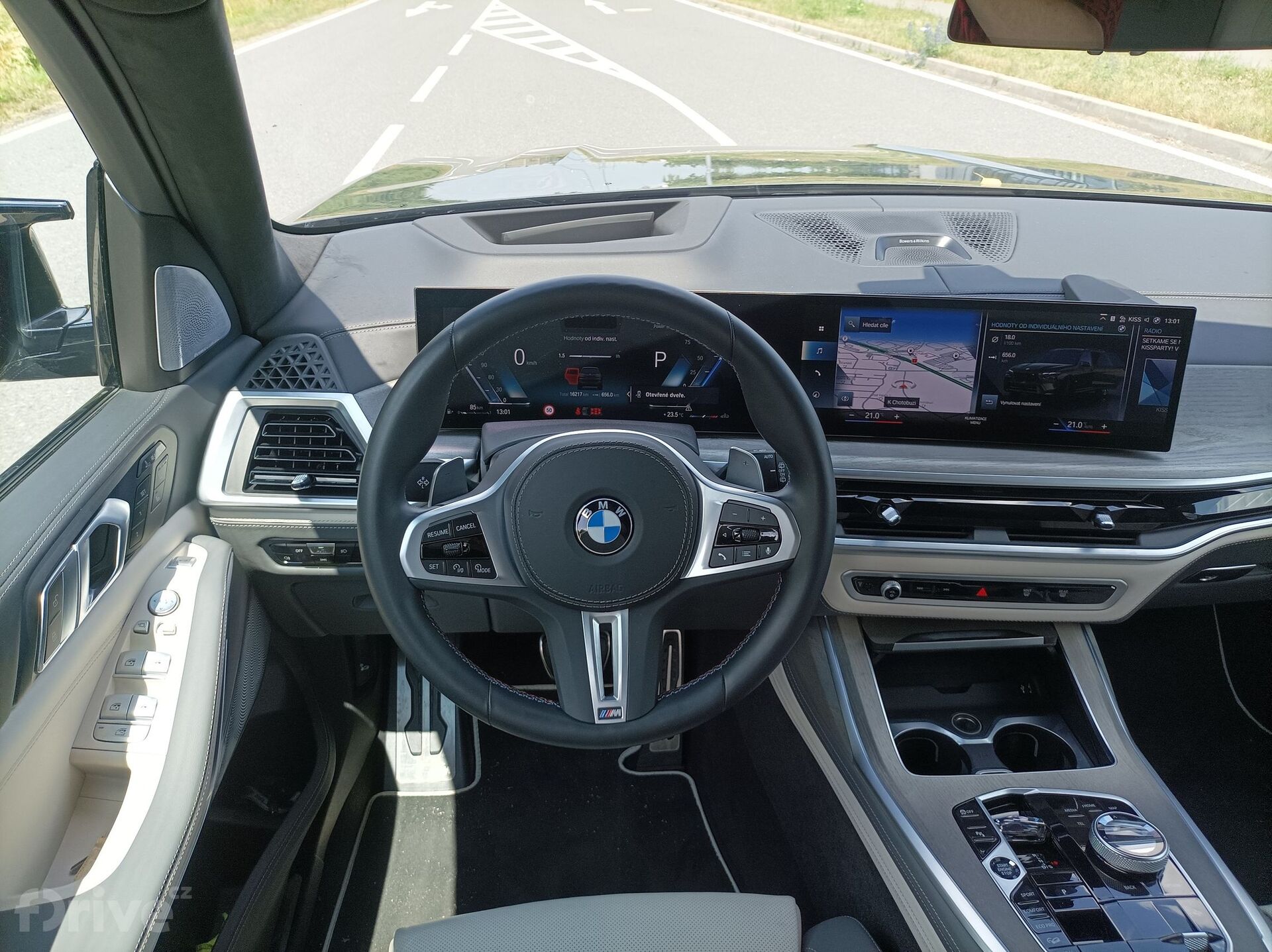 BMW X7 M60i xDrive (2023)