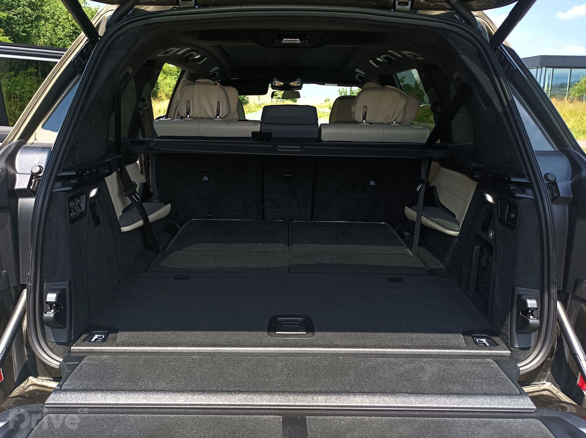 BMW X7 M60i xDrive (2023)