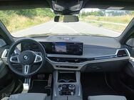 BMW X7 M60i xDrive (2023)