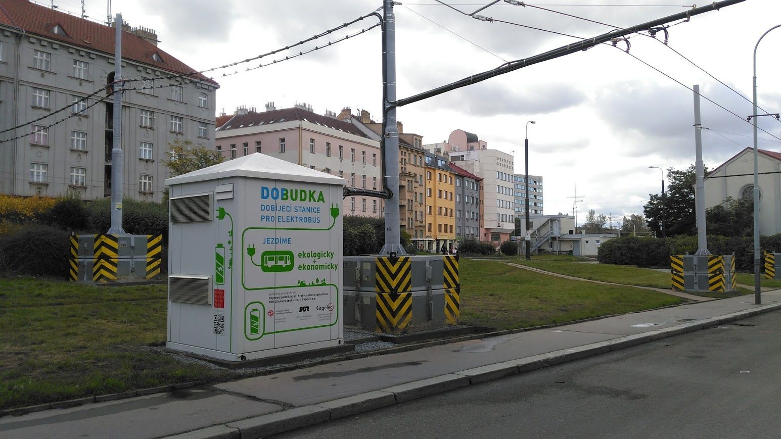 Budka a troleje na konečné na Palmovce