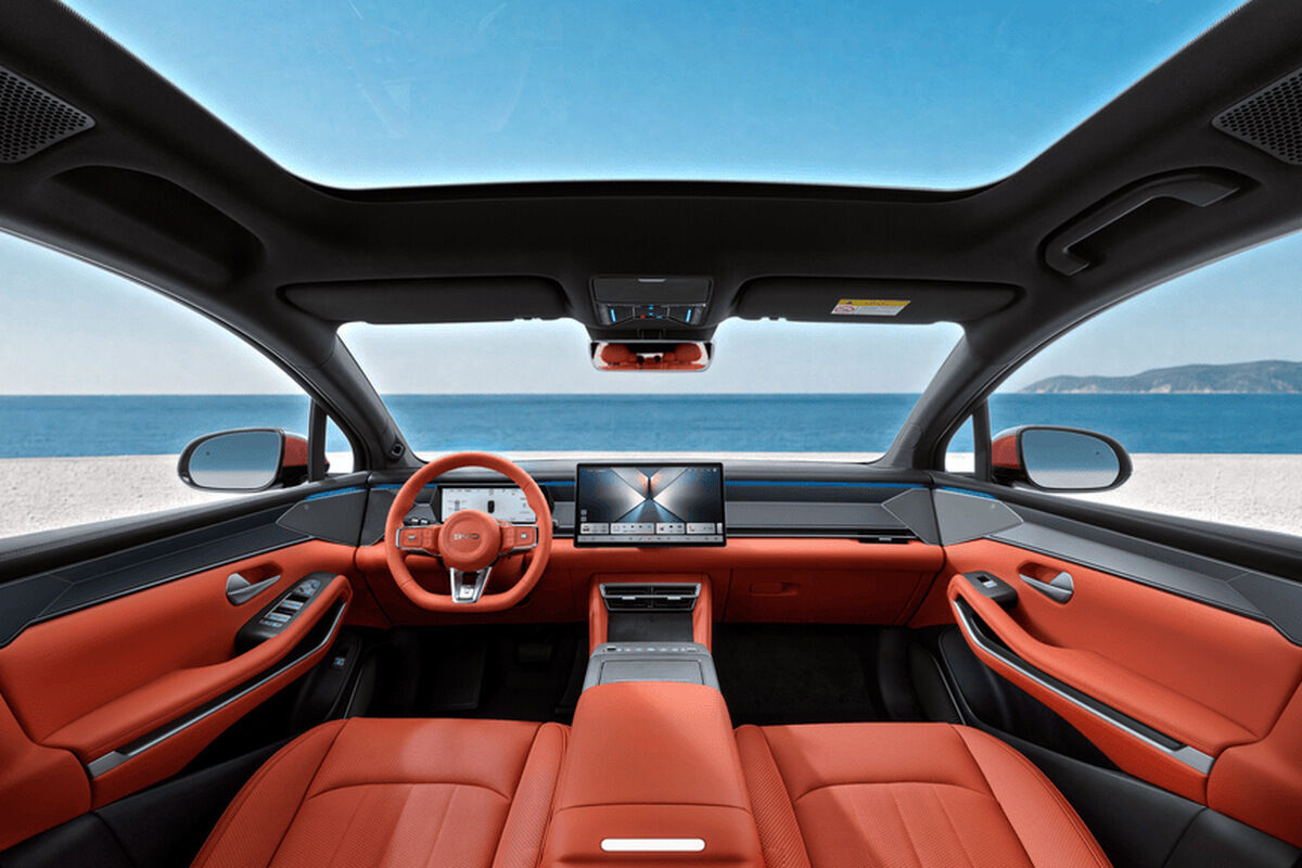 BYD Atto 8
