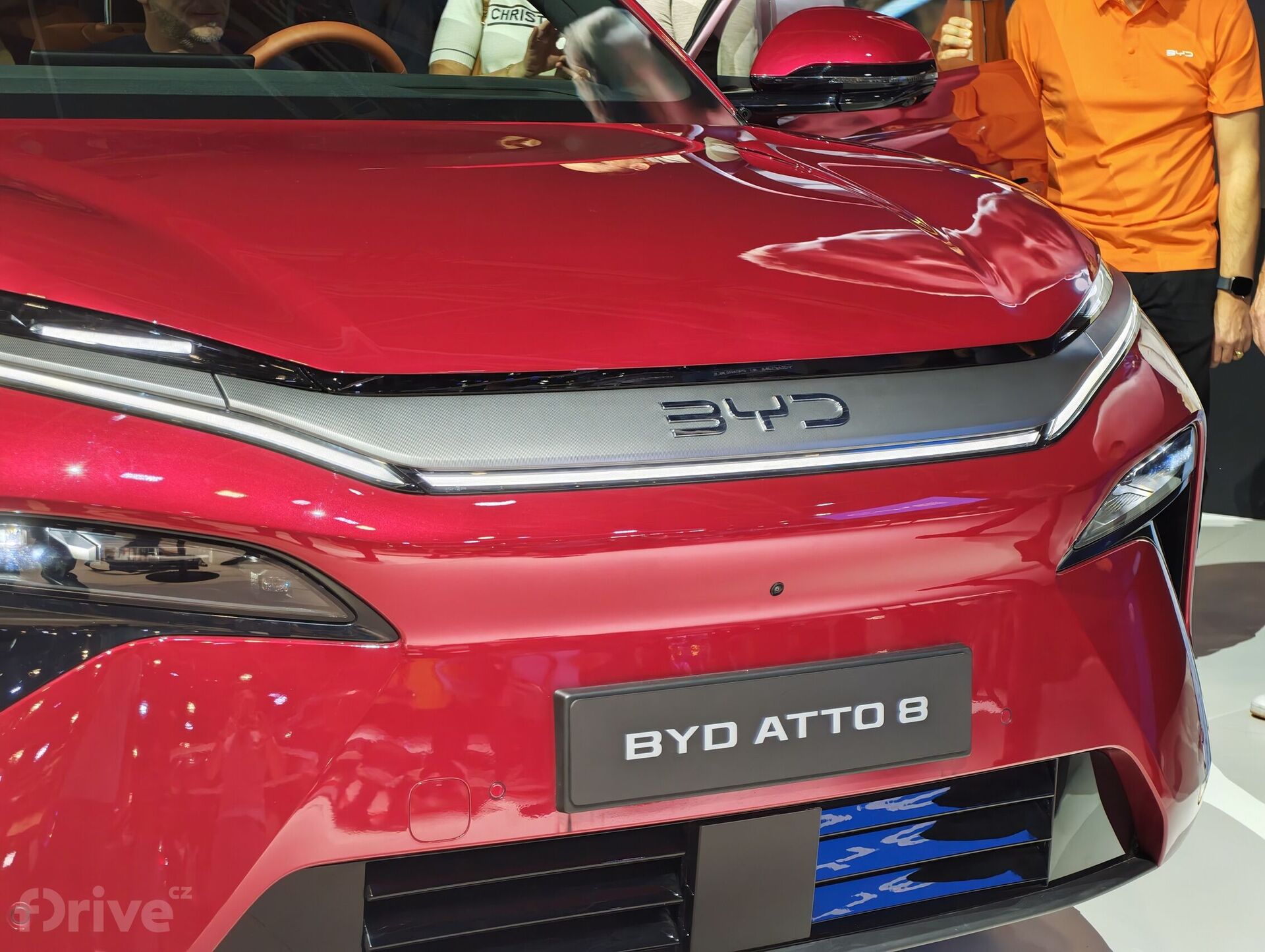 BYD Atto 8