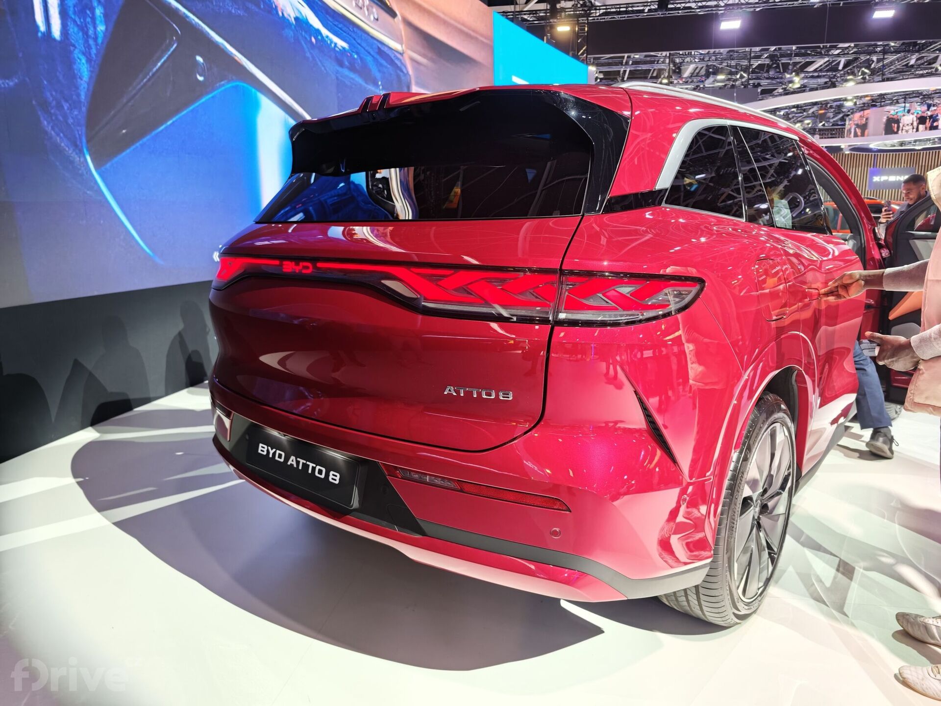 BYD Atto 8
