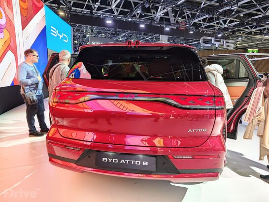 BYD Atto 8