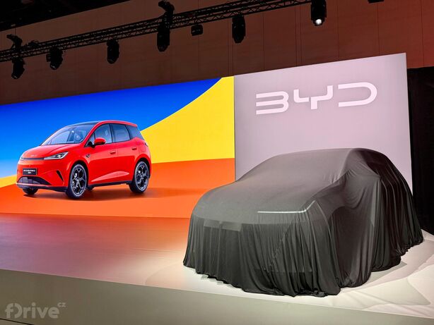 BYD Dolphin G DM-i