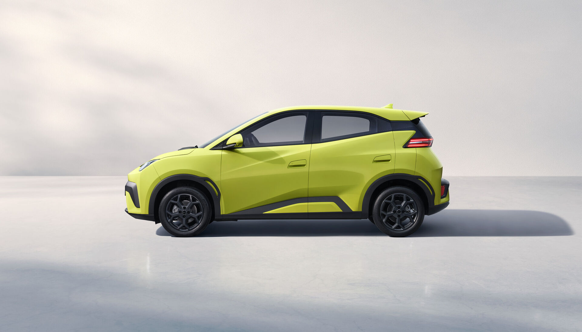 BYD Dolphin Surf