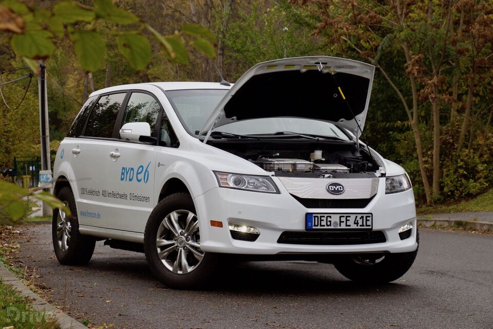 BYD e6