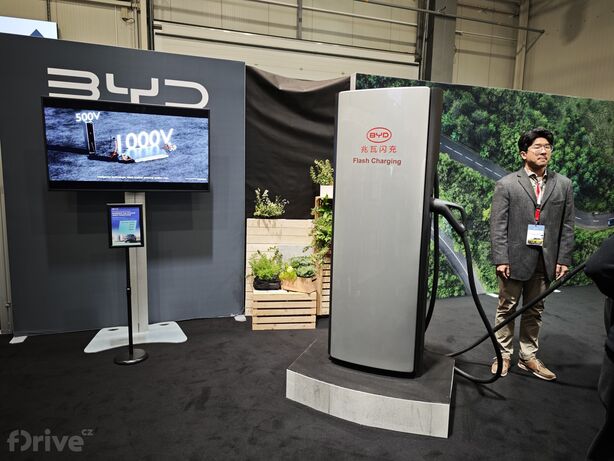 BYD Flash Charging