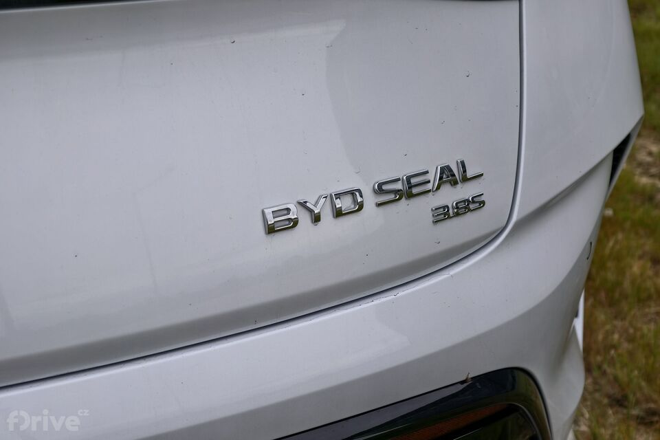 BYD SEAL